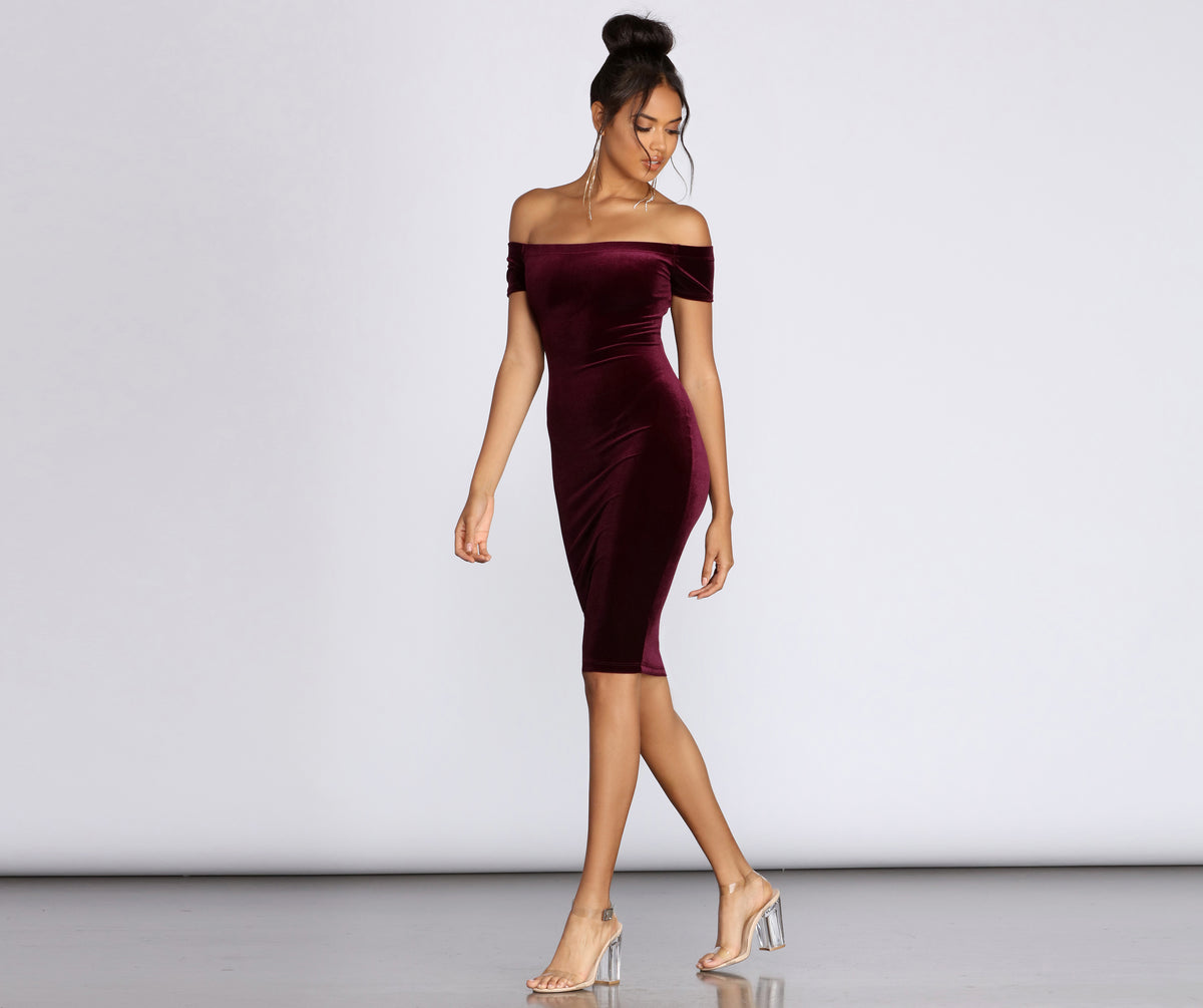 Off-The-Shoulder Lustrous Velvet Bridesmaid Dress