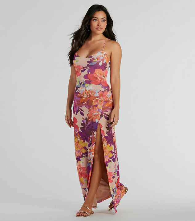 Essential for vacations or summer days, the Paradise Babe Lace Up Tropical Floral Maxi Dress is a sundress or milkmaid dress with sleek and flirty details.