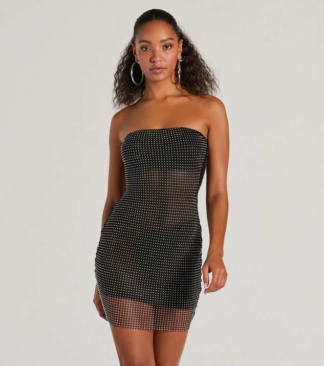 Level up your club dress with the Dancing Babe Strapless Rhinestone Fishnet Mini Dress to create a trendy Vegas outfit or nightclub dress with the hottest details!