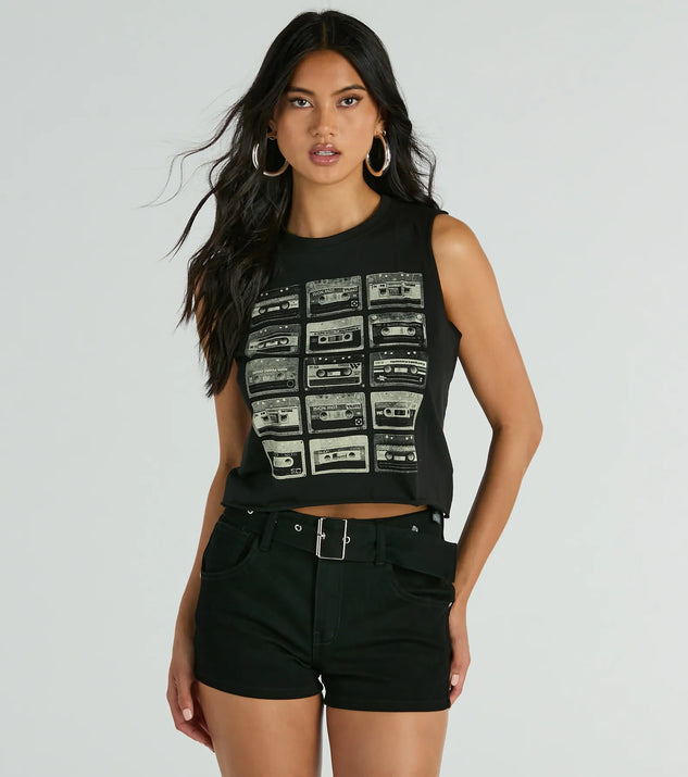 Essential for your seasonal closet, the Kickin It Old School Cassette Graphic Muscle Tee offers a trendy twist on everyday tops so you can elevate your style effortlessly.