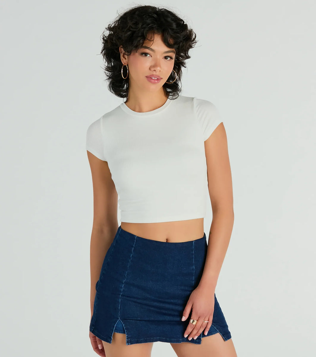 Effortless Style Short Sleeve Ribbed Knit Crop Top