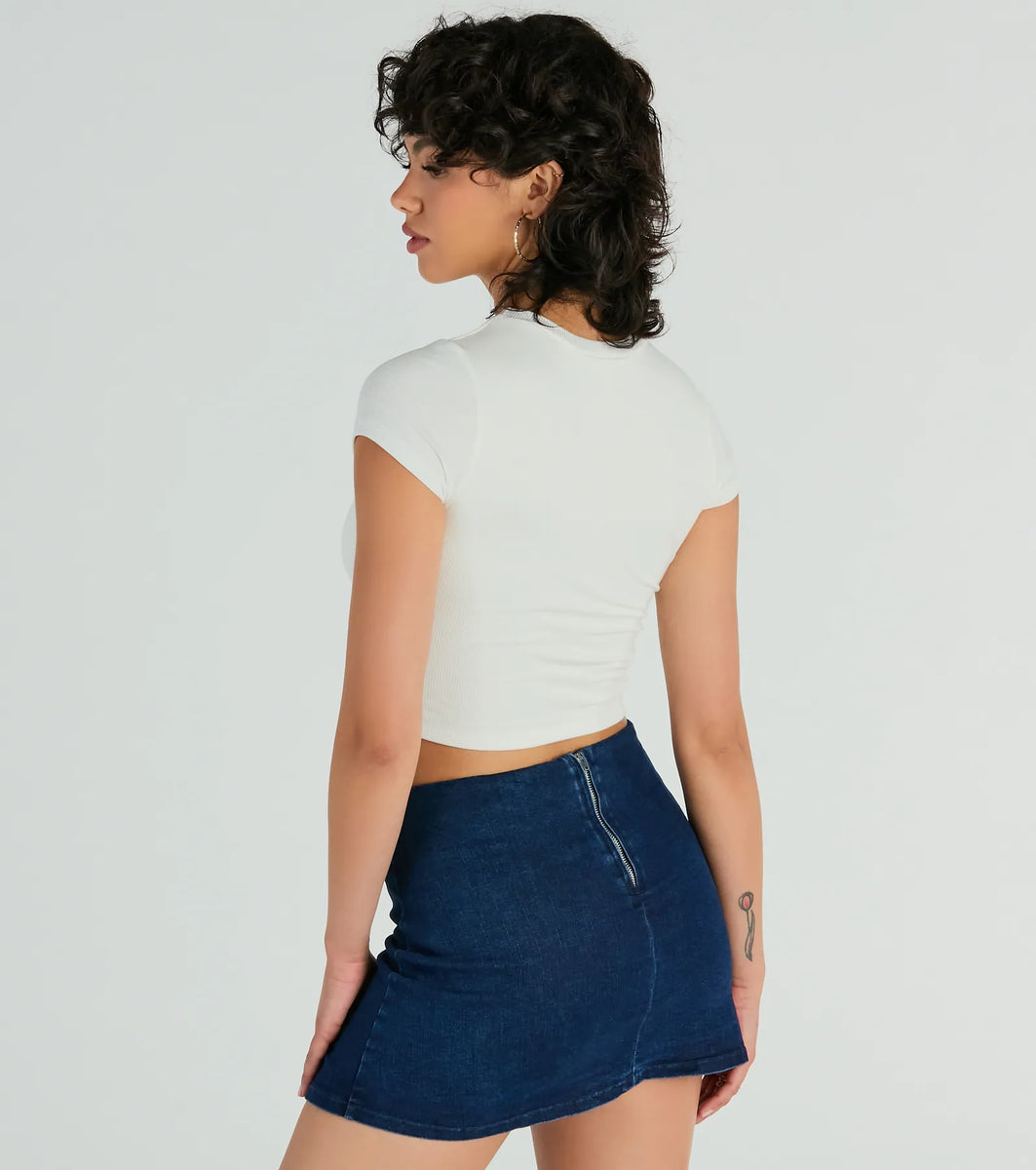 Effortless Style Short Sleeve Ribbed Knit Crop Top