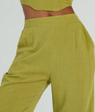 Refresh your fall closet with stylish women's pants like the Keep It Light High Rise Linen Palazzo Pants in a sleek fabric and a pant leg style that makes your look unique.