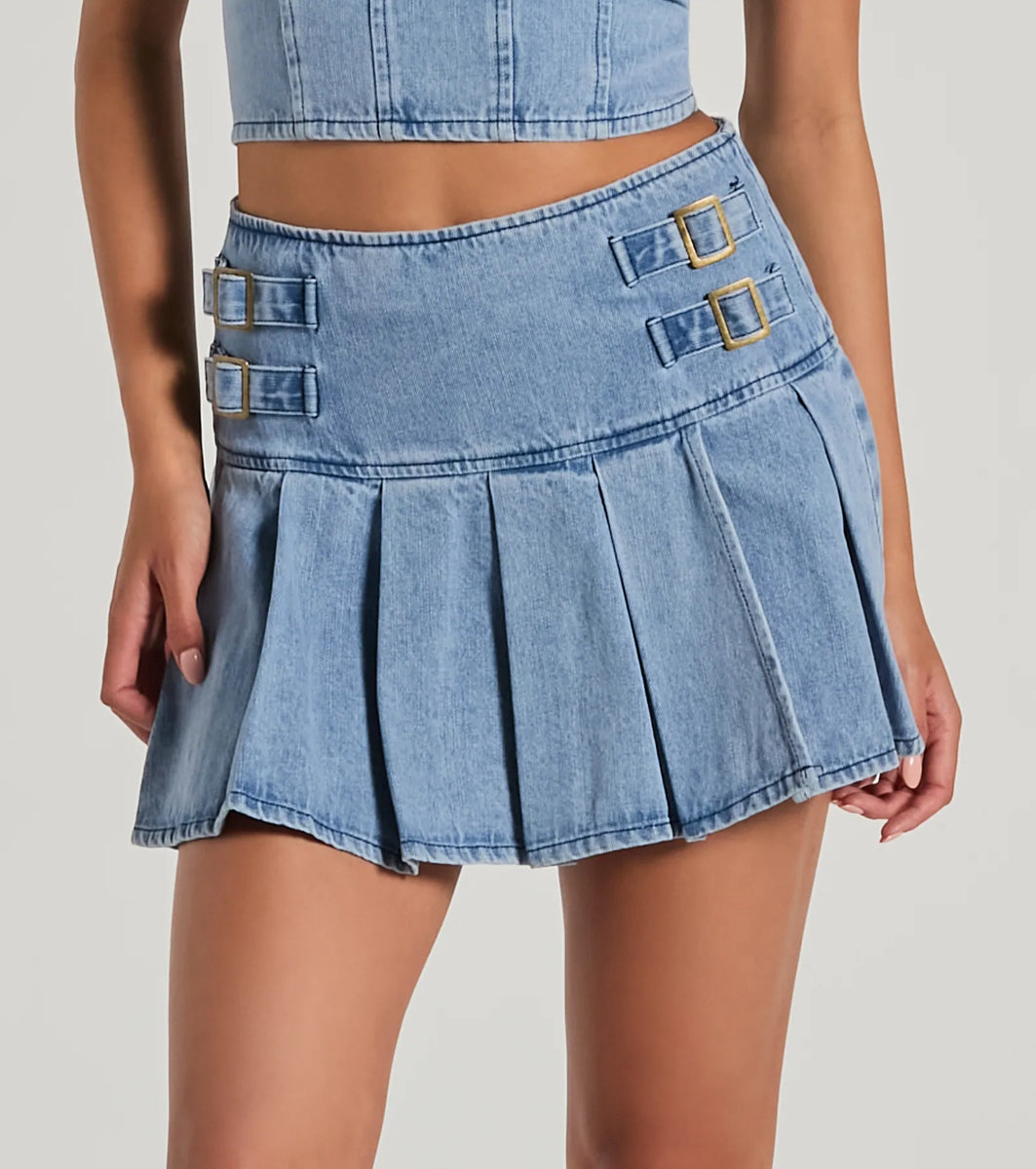 Flirty Duo High-Rise Buckle Pleated Denim Mini Skirt