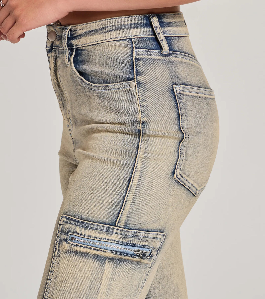 Cool Edge High-Rise Straight-Leg Denim Jeans