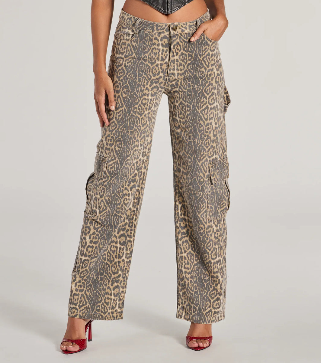 It-Girl Factor Leopard Print Cargo Denim Pants