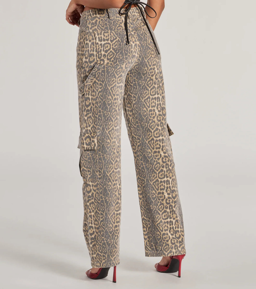 It-Girl Factor Leopard Print Cargo Denim Pants