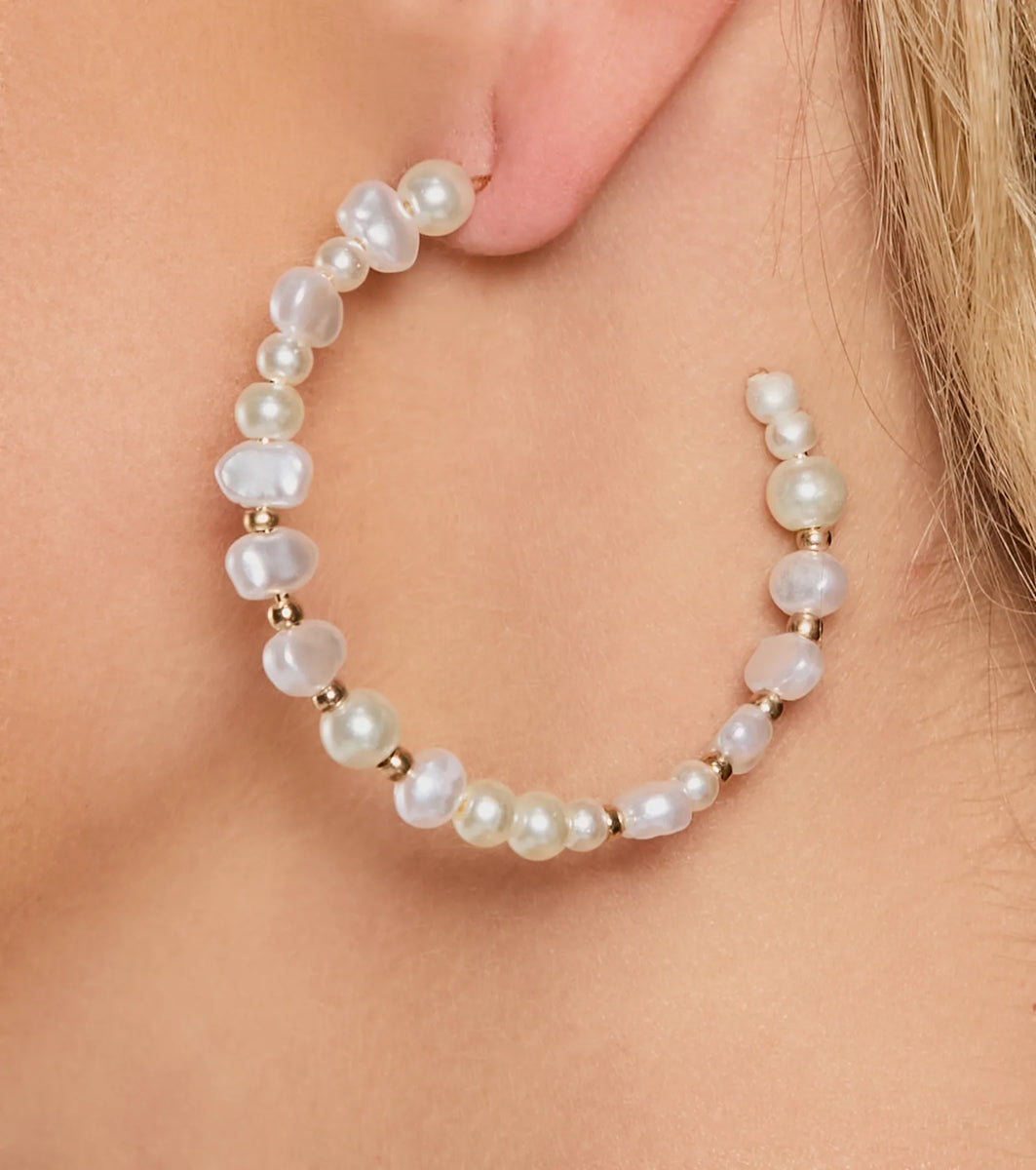 Darling Effect Faux Pearl Hoop Earrings