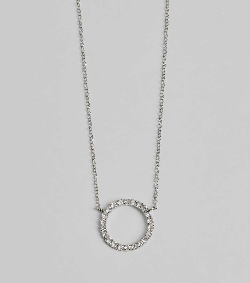 Pretty Shine Cubic Zirconia Circle Pendant Necklace