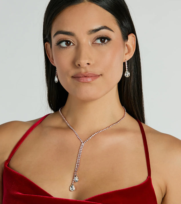 Homecoming jewelry and accessories like the Glam Muse Rhinestone Lariat Necklace And Earrings Set provide the finishing touch to help you dazzle at HOCO 2024!