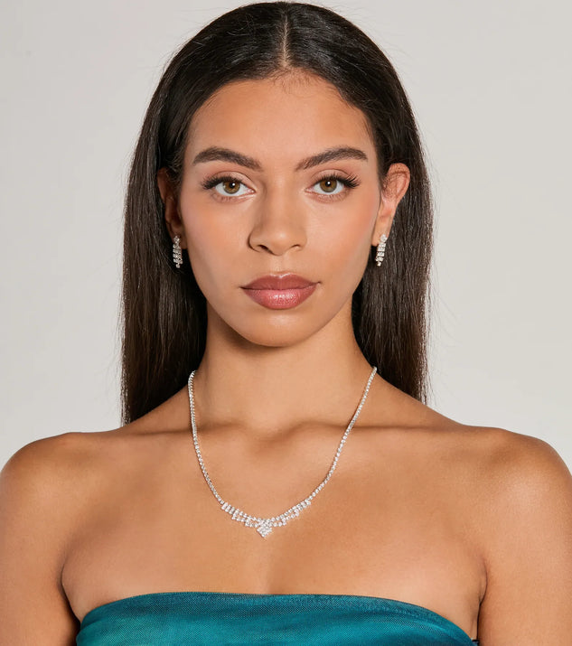 Homecoming jewelry and accessories like the Sparkle Status Rhinestone Necklace And Earrings Set provide the finishing touch to help you dazzle at HOCO 2024!