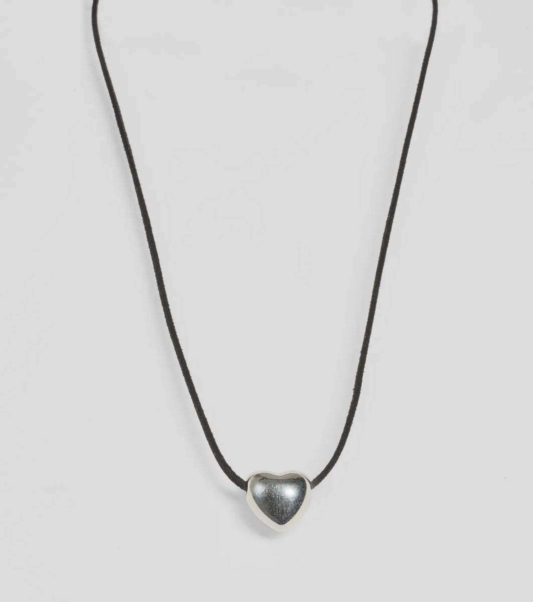 Trendy Sheen Heart Charm Cord Necklace