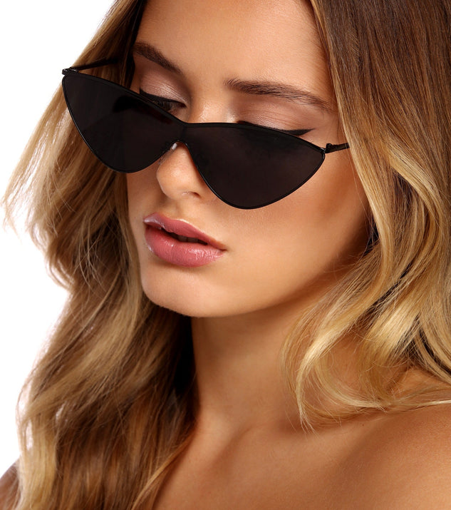 Edgy Cat Eye Sunglasses