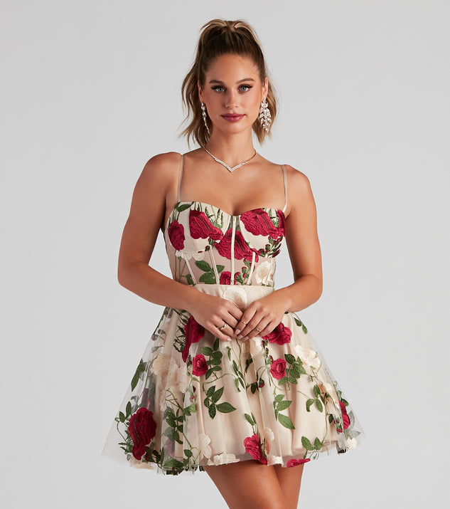 Embroidered floral bustier gown  Fancy dresses, Gorgeous dresses, Nice  dresses