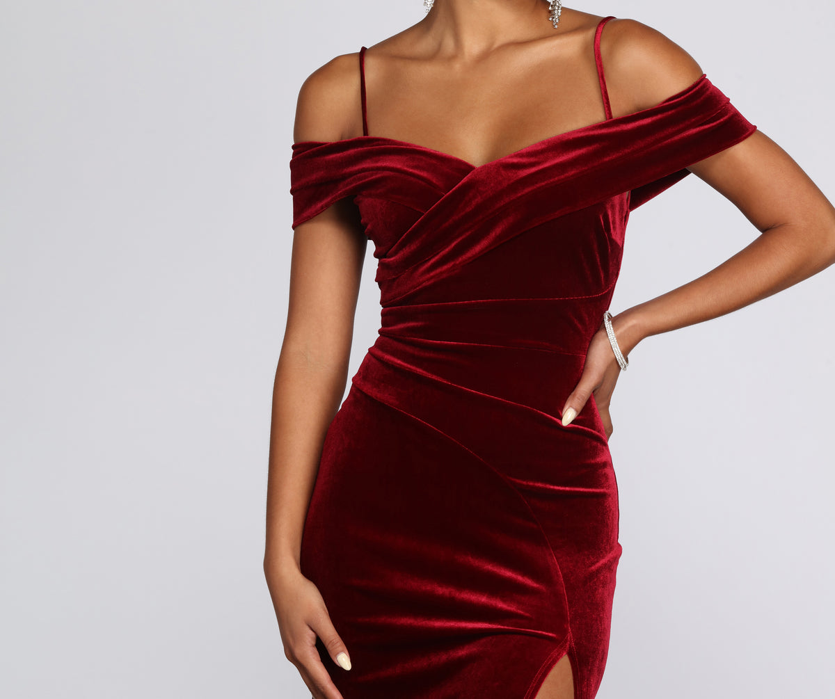 Christiana Velvet Formal Dress & Windsor