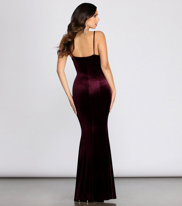 Aja Formal Velvet Sleeveless Dress & Windsor