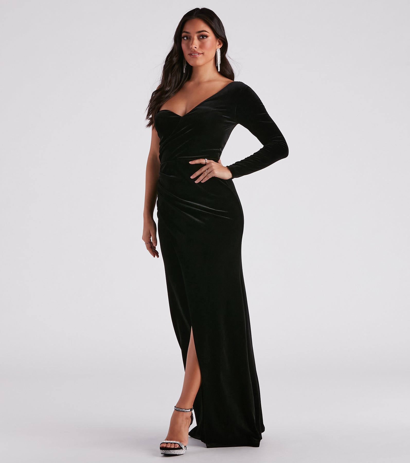 Kelsey Formal Velvet Long Dress & Windsor