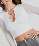 With fun and flirty details, the Gimme The Deets Chain Cutout Crop Top shows off your unique style for a trendy outfit for the spring or summer season!