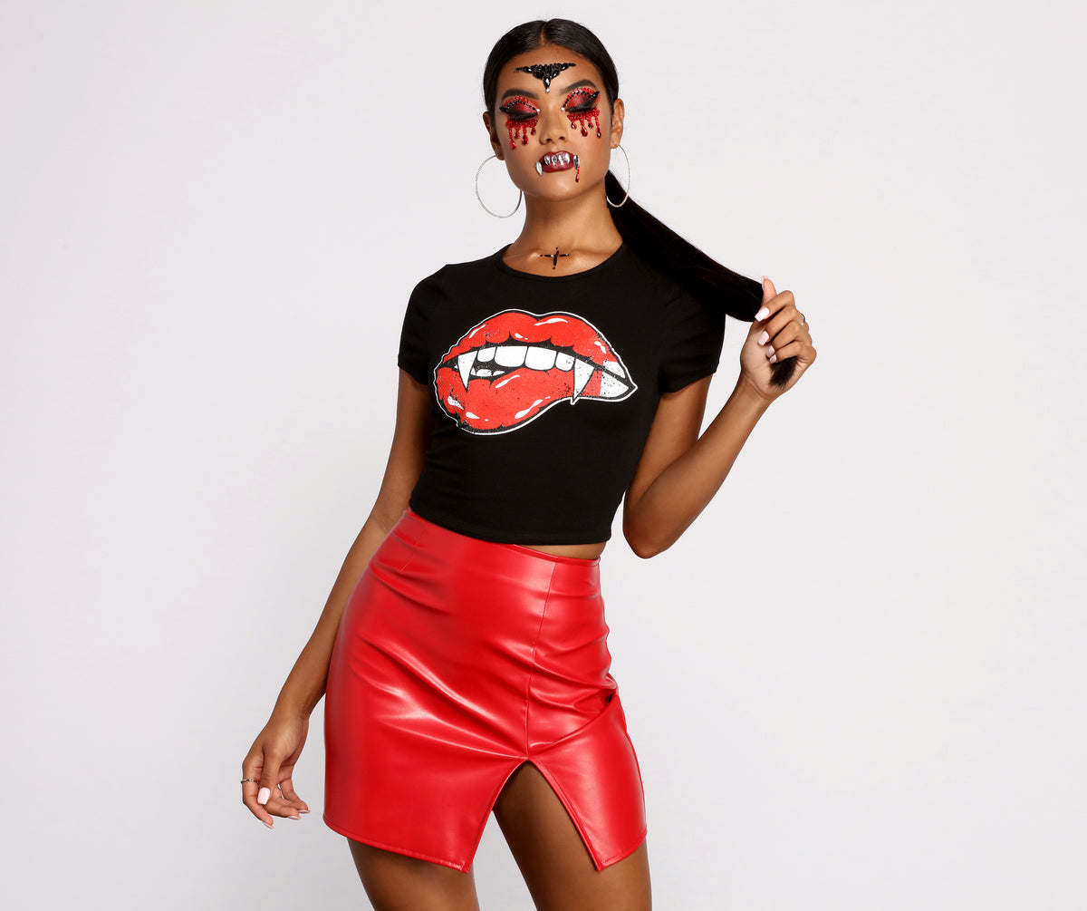 Bite Me Graphic Cropped Tee