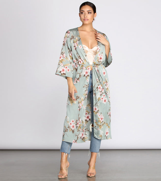 Catalina Cruise Floral Kimono Duster helps create the best summer outfit for a look that slays at any event or occasion!