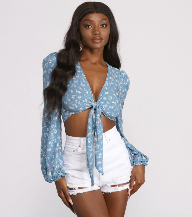 With fun and flirty details, Cropped Tie Front Woven Floral Top shows off your unique style for a trendy outfit for the summer season!