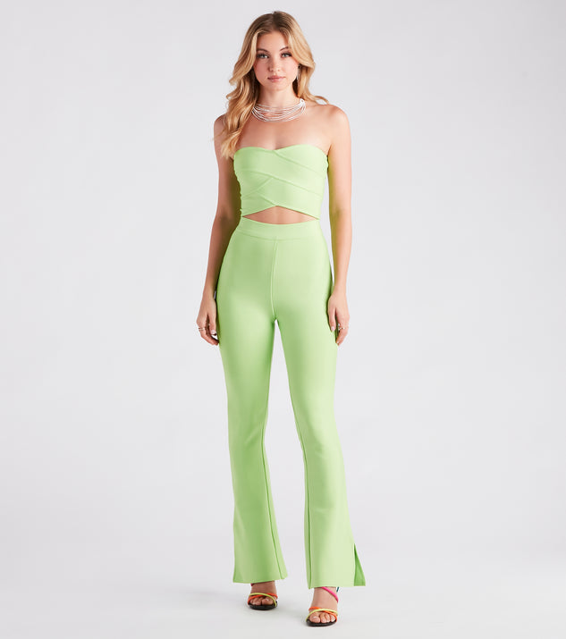 You’ll look stunning in the Look At Me Wow Bandage Flare Pants when paired with its matching separate to create a glam clothing set perfect for parties, date nights, concert outfits, back-to-school attire, or for any summer event!