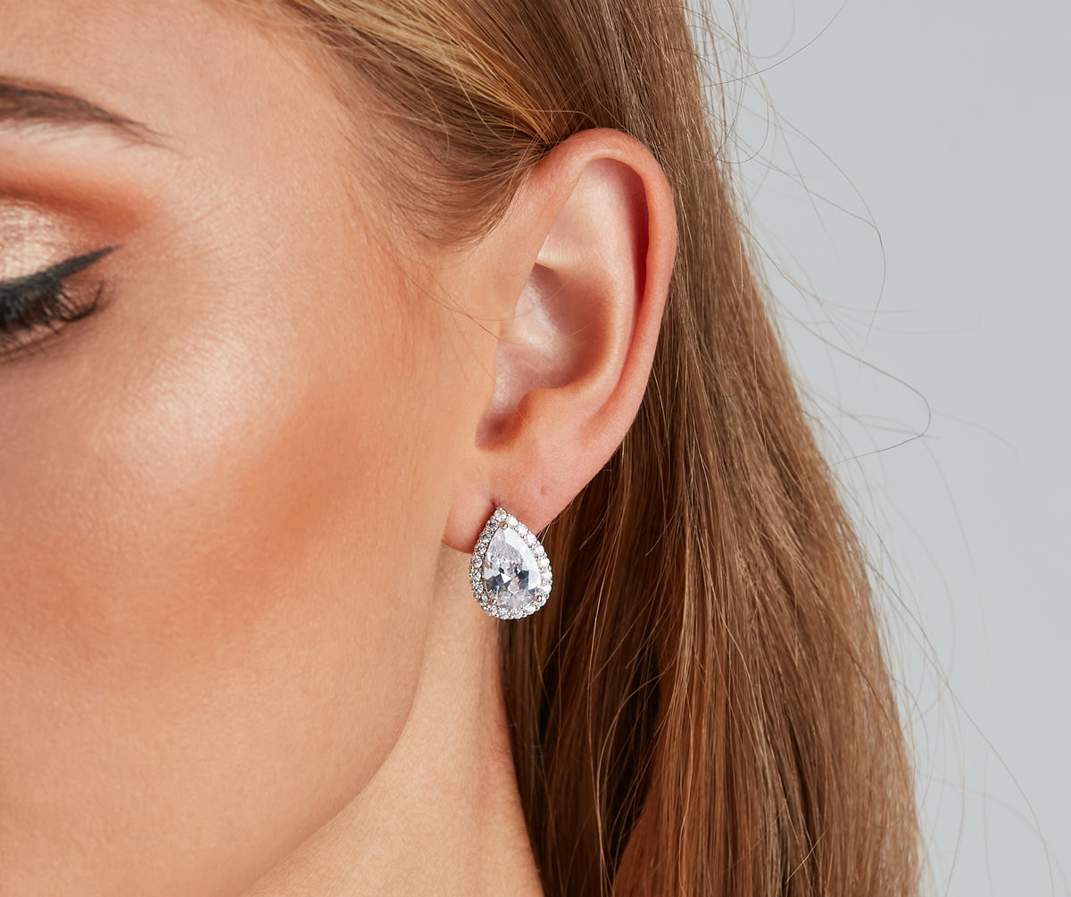 The Finer Things Teardrop Halo Studs