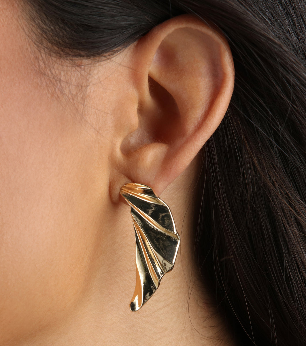 Elevated Details Scalloped Fan Earrings