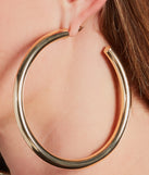 Minimalistic Style Hoop Earrings is a fire pick to create a concert outfit, 2024 festival looks, outfits for raves, or to complete your best party outfits or clubwear!