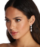 With Statement Cubic Zirconia Teardrop Earrings as your homecoming jewelry or accessories, your 2023 Homecoming dress look will be fire!