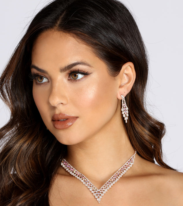 Glam And Glitz Necklace And Earring Set is the perfect Homecoming look pick with on-trend details to make the 2023 HOCO dance your most memorable event yet!