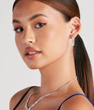 Effortlessly Elegant Rhinestone Necklace And Earrings Set is the perfect Homecoming look pick with on-trend details to make the 2023 HOCO dance your most memorable event yet!