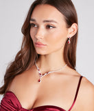 With Luxe Mood Gemstone Necklace And Earrings Set as your homecoming jewelry or accessories, your 2023 Homecoming dress look will be fire!