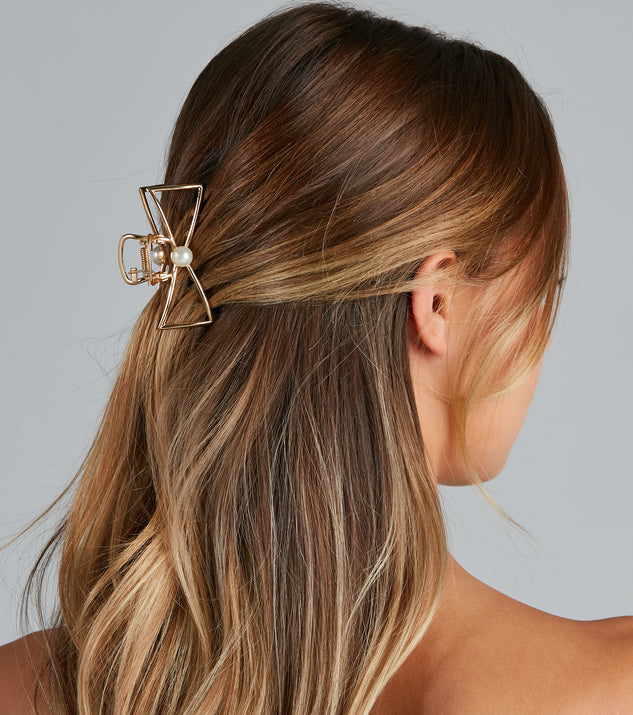 Coveted Style Metal Claw Hair Clips is a trendy pick to create 2023 festival outfits, festival dresses, outfits for concerts or raves, and complete your best party outfits!