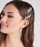 With Bloom With Glamour Rhinestone Floral Barrette Set as your homecoming jewelry or accessories, your 2023 Homecoming dress look will be fire!