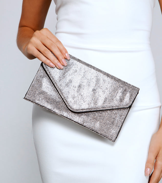 Clutch up: The hottest trends and tips